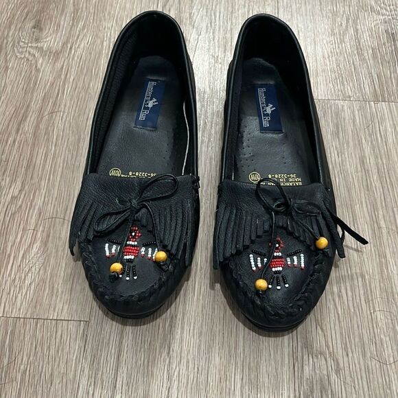Hunter’s Run Leather Indigenous Beaded Moccasins - Picture 3 of 11